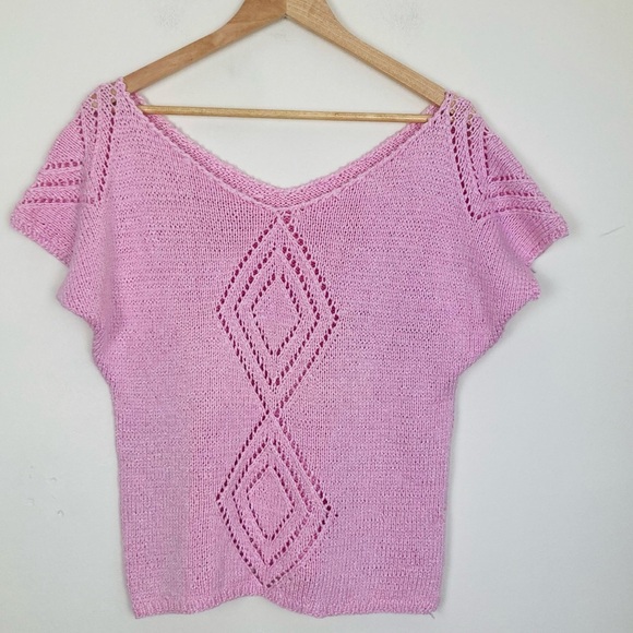 Vintage petal pink short sleeve sweater top with diamond open weave in front.  M - Picture 1 of 3